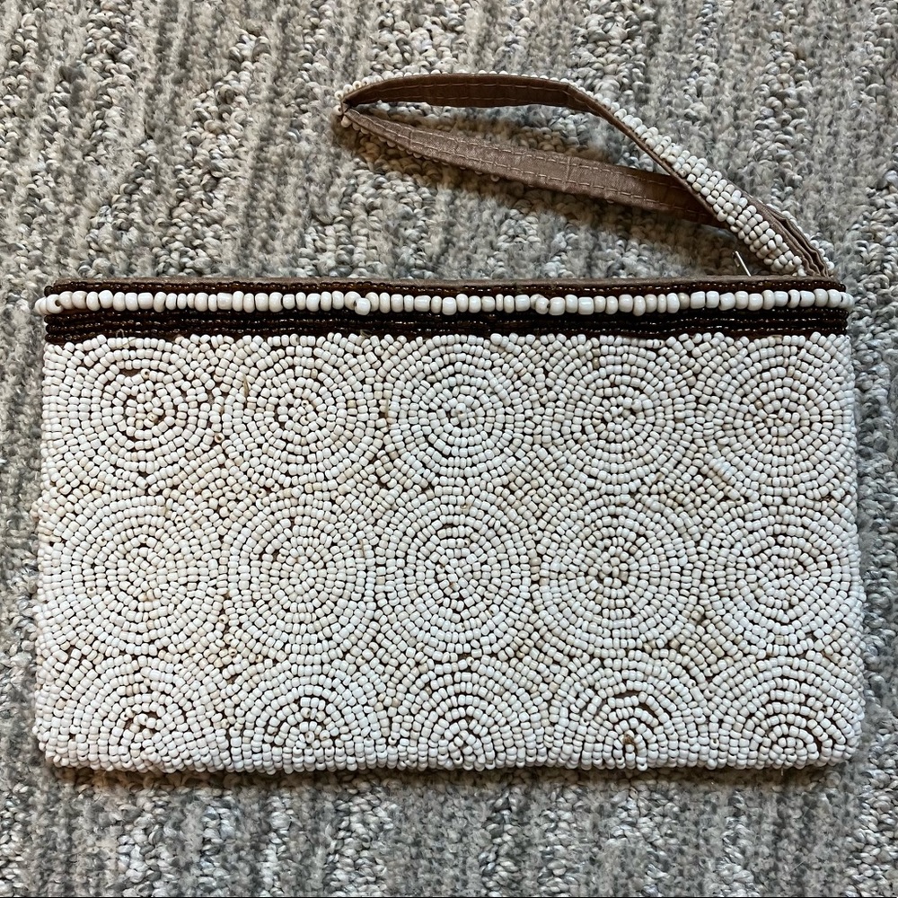 Vintage beaded white wristlet clutch, no brand - Picture 7 of 9